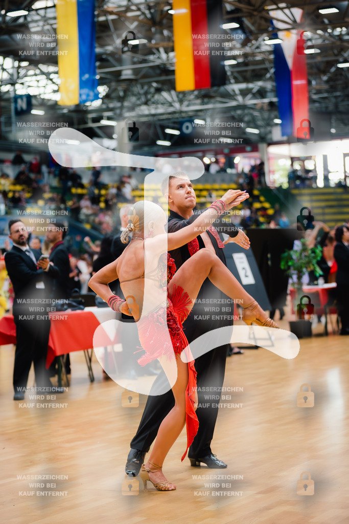Hessen Tanzt WDSF International Open Latin 28th (59) Mikita Senin _ Michele Mühlig (Bielefelder TC Metropol)-2025-05-18-3178 | Webshop for digital downloads and prints of dance sport, event & show photographer Julian Link - Realisiert mit Pictrs.com