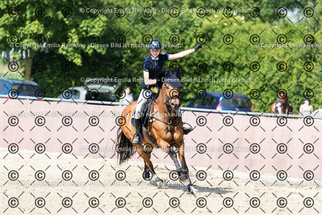 CL5A1090 | Emilia Reinking Fotografie - Realisiert mit Pictrs.com