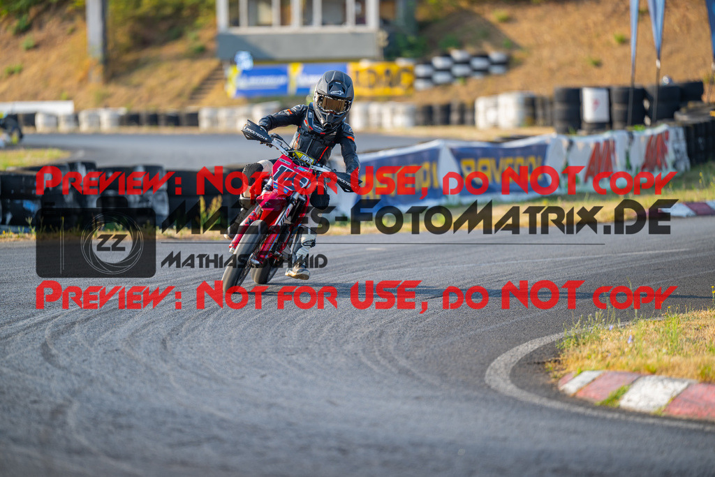 MaZZes-Fotomatrix-20260816-611585 | ROOKIES