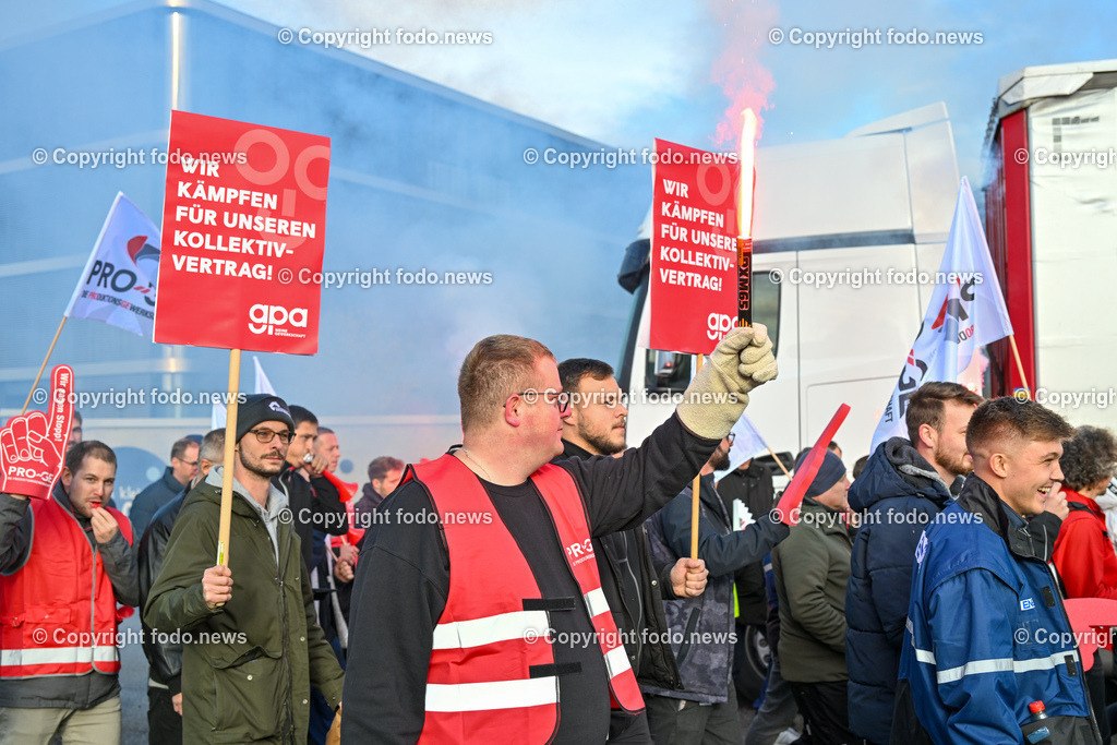 Engel_ Schwertberg_ Streik_ Metaller_ 16.11.2023-10 | 16.11.2023, Schwertberg, AUT, Engel im Bild Engel, Streik, Metaller