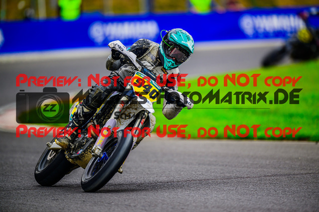 MaZZes_FotoMatrix_240609_6007705_8396 | SWISS S1