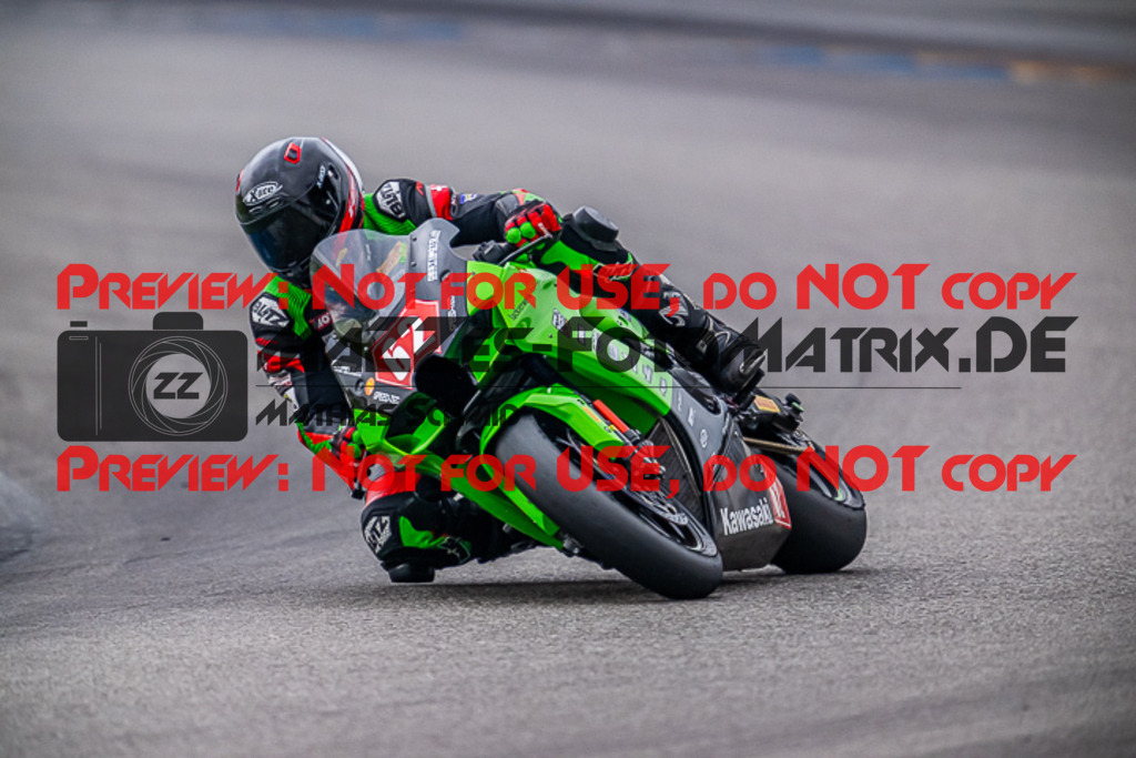 MaZZes_FotoMatrix_220925_0452 | PRO SUPERSTOCK