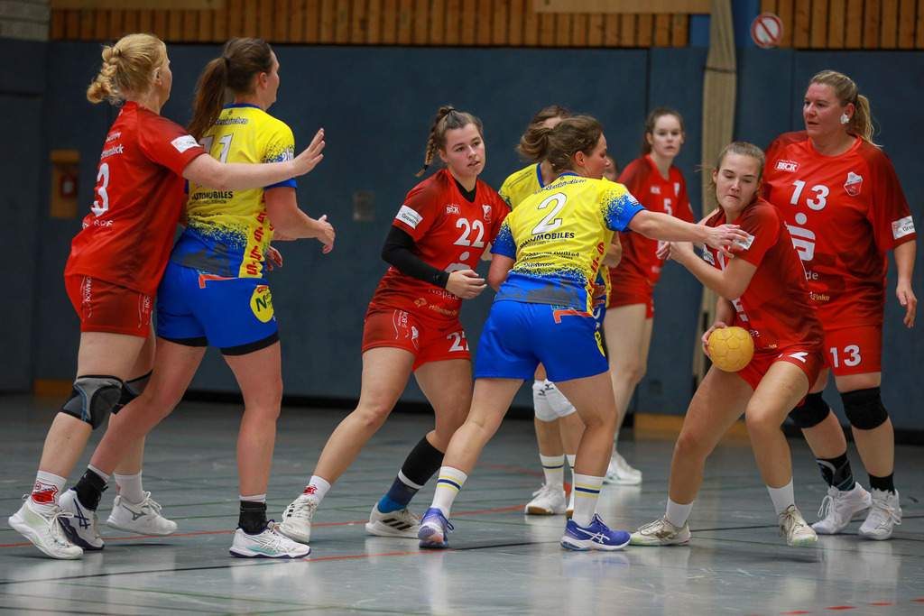 SVN_SvSchermbeck_051024_108 | Bildergalerie von Sport-Ereignissen aber auch von weiteren spannenden Dingen - nicht nur vom Niederrhein. In Anlehnung an den bekannten Spruch von Hanns Dieter Hüsch heißt das Motto: "Niederrhein ist überall".  - Realisiert mit Pictrs.com