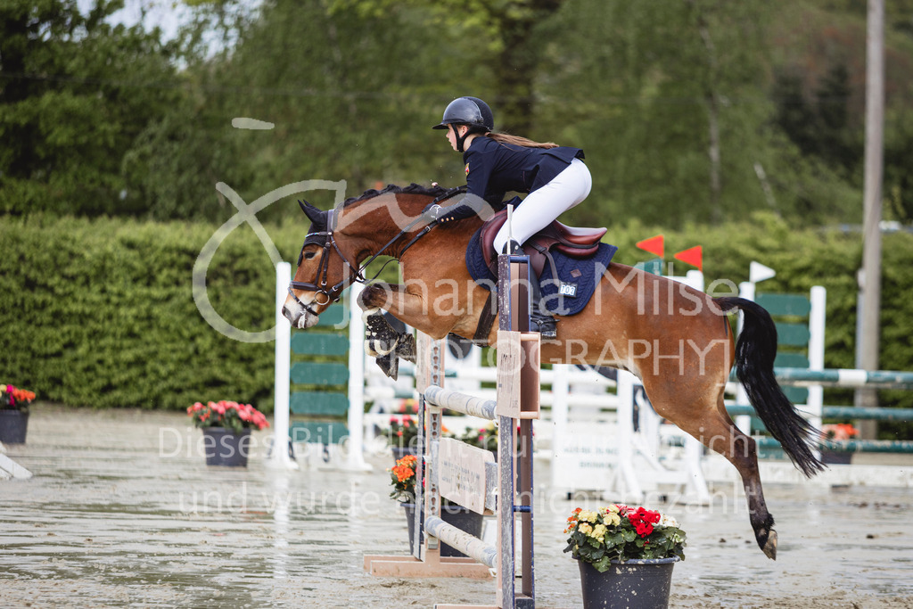 240426_Olfen-Vinnum_PonyTrophy-317 | Deine schönsten Turniermomente als professionelle Fotos! Entdecke hochwertige Pferdesport-Fotografie im Online-Shop. Jetzt Fotos finden & bestellen!