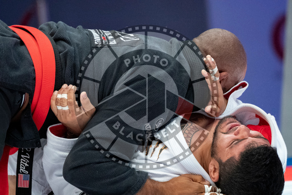 20231106PBB1337 | Fighters compete during the AJP World Master Championship in the Mubadala Arena in Abu Dhabi, Arab United Emirates, on November 6, 2023.