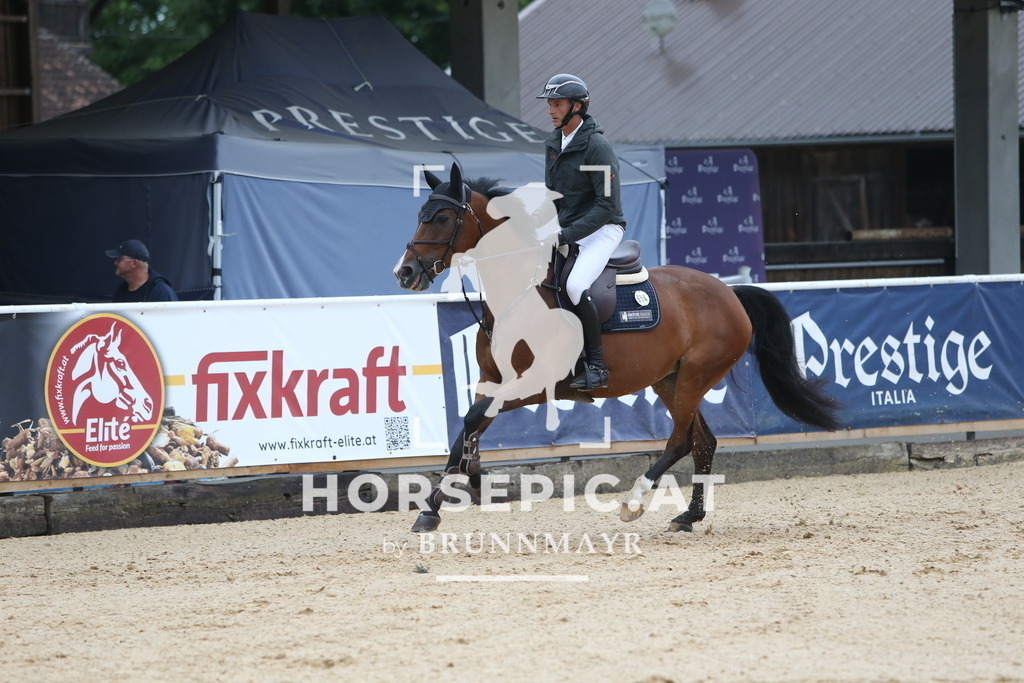 DL2Q3950 | Willkommen bei Brunnmayr - Design & Fotografie – Ihrem Spezialisten für Reitturniere und Pferdeveranstaltungen in Oberösterreich, Salzburg und Bayern! Seit über 17 Jahren sind wir leidenschaftlich dabei.