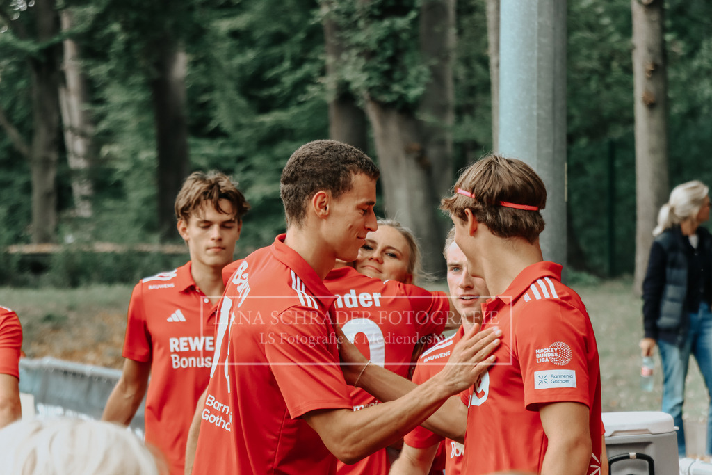 Herren_Bundesliga_02_F_RWK-UHC_21.09.25_Köln (75 von 471) | lanaschraderfotografie - Realisiert mit Pictrs.com