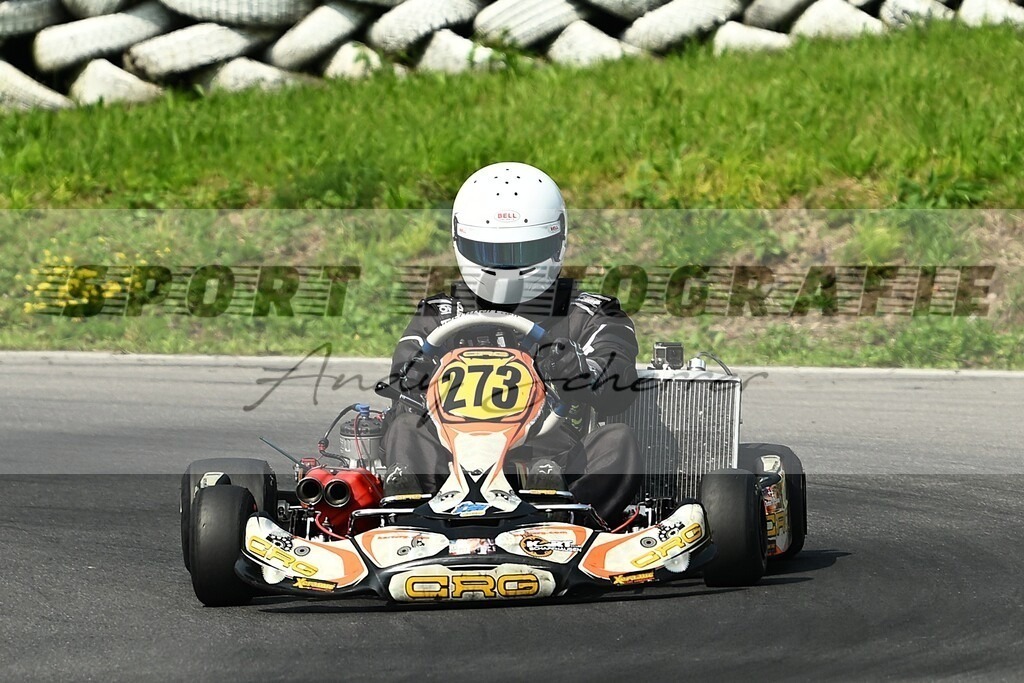 aDSC_0109 | Kaufen Sie Sportbilder im Onlineshop von Andy Scherrer Sportfotografie. Faszinierende Bilder von Sportevents aus der ganzen Schweiz. Fussball, Frauenfussball, Unihockey, Handball, Schwingen und weiteren Sportarten. - Realisiert mit Pictrs.com