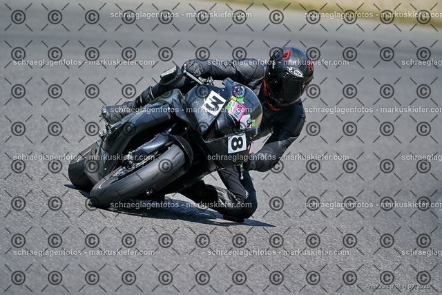 25bt04-1137 | markuskiefer.com - Realisiert mit Pictrs.com