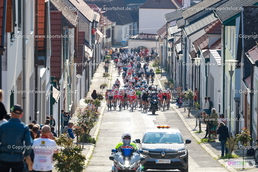 073_AR6_8503 | Neusiedlersee Radmarathon 2026@sportshot_your_pictrs #yourpictures#roadtowm2029 #nrm #neusiedlerseeradmarathon #neusiedlersee #neusiedlerseetourismus #burgenland #mörbisch #nrm26 #burgenlandtourismus #voglundco #poweredbyburgenlandtourismus #radsport #rad #marathon #ucigranfondo #visitburgenland #ucigranfondoworldseries