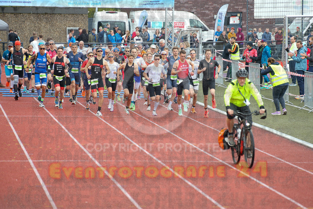 250413_1030_EX1_9976 | Sportfotografie im Rhein-Sieg Kreis, Köln, Bonn, NRW, Rheinland Pfalz, Hessen, etc. Unser Tätigkeitsfeld umfasst den Laufsport vom Volkslauf über den Marathon, Duathlon, Triathon bis zum Ultralauf wie Kölnpfad Ultra oder Schindertrail.