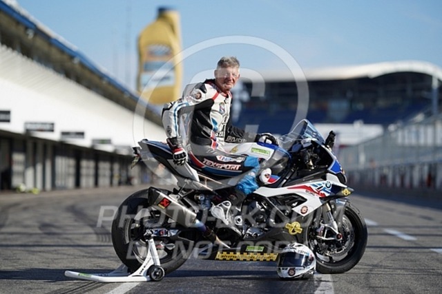 2022_08_13_PBK_23558 | Sportfotografie; SlowMotion; Video; Rennstrecke; Hafeneger; Speer; Racing; RSE; BMW; CBO; Trackday; Motorsportarena; Hockenheimring; Brno; Most; Barcelona; Valencia