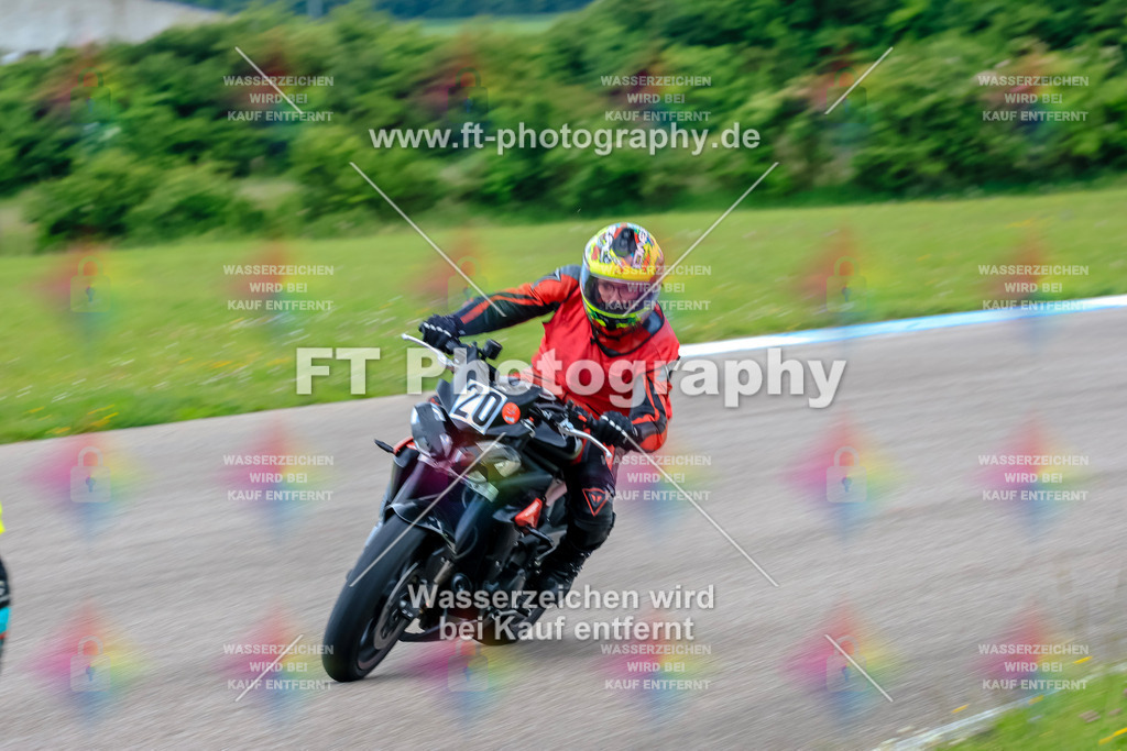 MotoTeam-3273 | Hier findet Ihr Bilder von Touristenfahrten auf der Nürburgring Nordschleife oder von anderen Veranstaltungen die ich besucht habe. Viel Spass beim Durch Schauen 