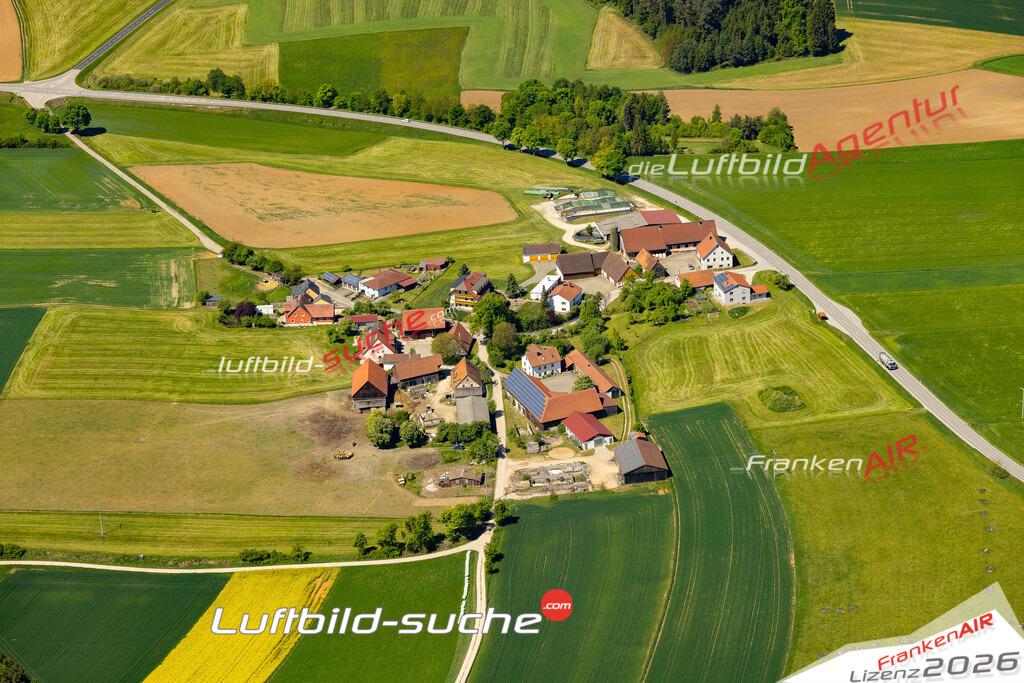 Luftbild Vs Google Maps  Giggelsberg  Kastl -Das Luftbild wurde 2025 vom UL-Flugzeug heraus erstellt ( keine Drohne ) - Hochauflösende Luftaufnahme -Nicht vergleichbar mit Google Maps oder Satelittenbilder- Die Geschenkidee !Mit Lizenz und Bildrechte bestellbar