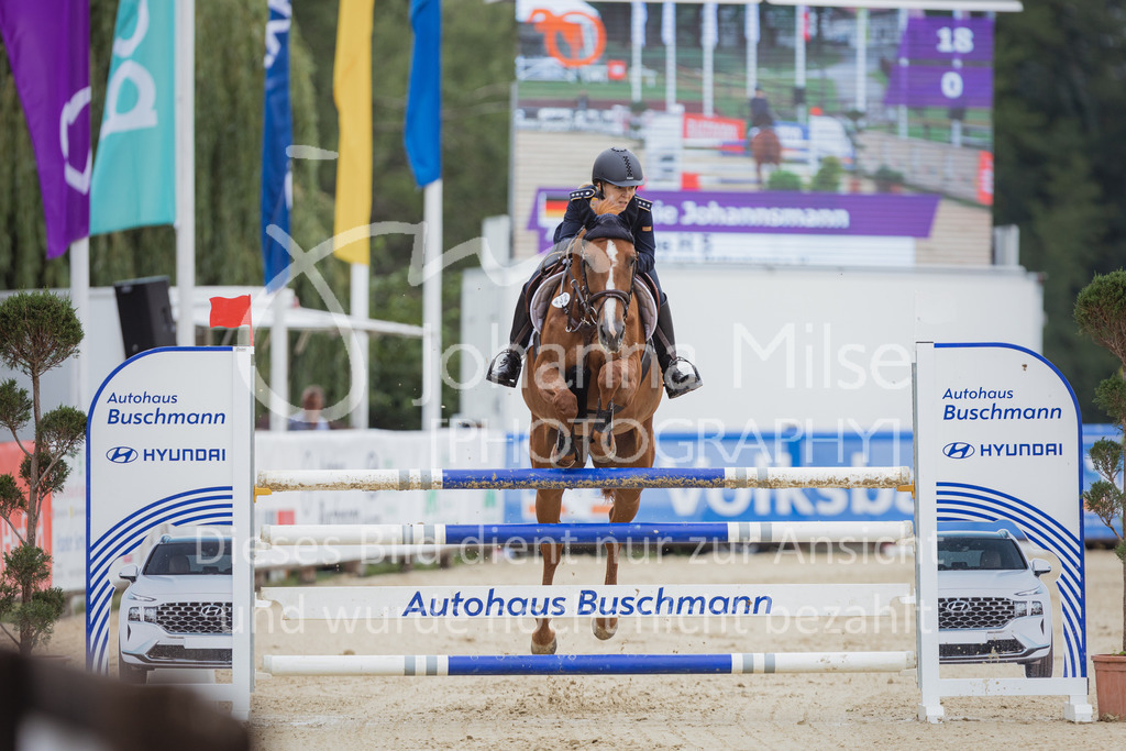 220731_BHO_BT_M1-Spr-187 | Deine schönsten Turniermomente als professionelle Fotos! Entdecke hochwertige Pferdesport-Fotografie im Online-Shop. Jetzt Fotos finden & bestellen!