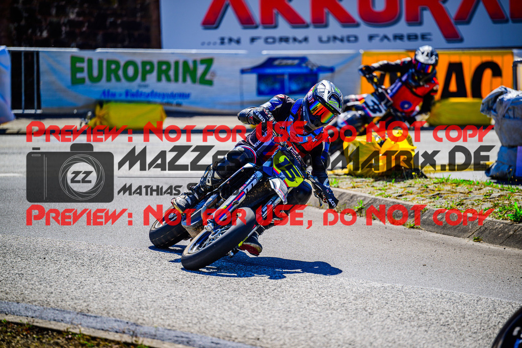 MaZZes_FotoMatrix_240816_6021986_0132 | UE40