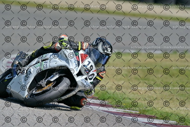 26BT02-1182 | markuskiefer.com - Realisiert mit Pictrs.com