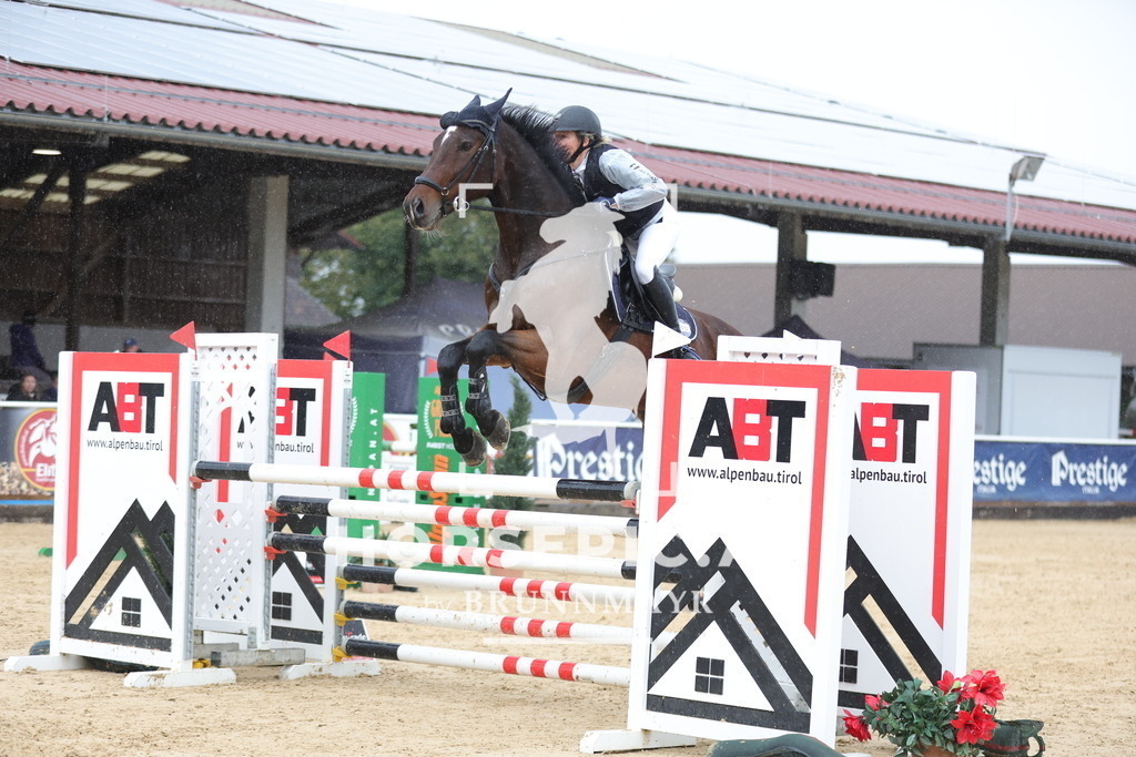 0P6A9043 | Willkommen bei Brunnmayr - Design & Fotografie – Ihrem Spezialisten für Reitturniere und Pferdeveranstaltungen in Oberösterreich, Salzburg und Bayern! Seit über 17 Jahren sind wir leidenschaftlich dabei.