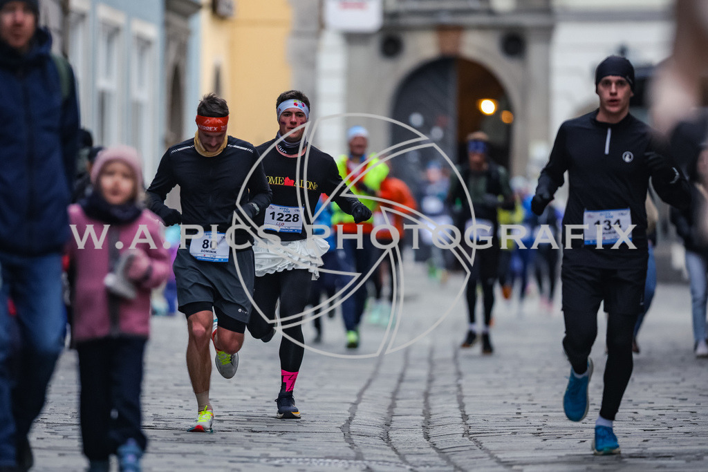 SILVESTERLAUF LINZ 25 | Linz, AUSTRIA, 31. Dezember 25, TRIRUN SILVESTERLAUF LINZ 25 , Image shows: 
Photo: WAPICS / BINDER Manuel