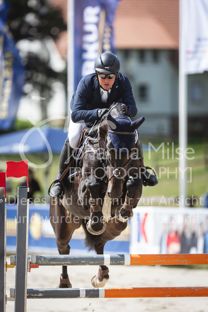 240714_BHO_M2-Spr-2-312 | Deine schönsten Turniermomente als professionelle Fotos! Entdecke hochwertige Pferdesport-Fotografie im Online-Shop. Jetzt Fotos finden & bestellen!