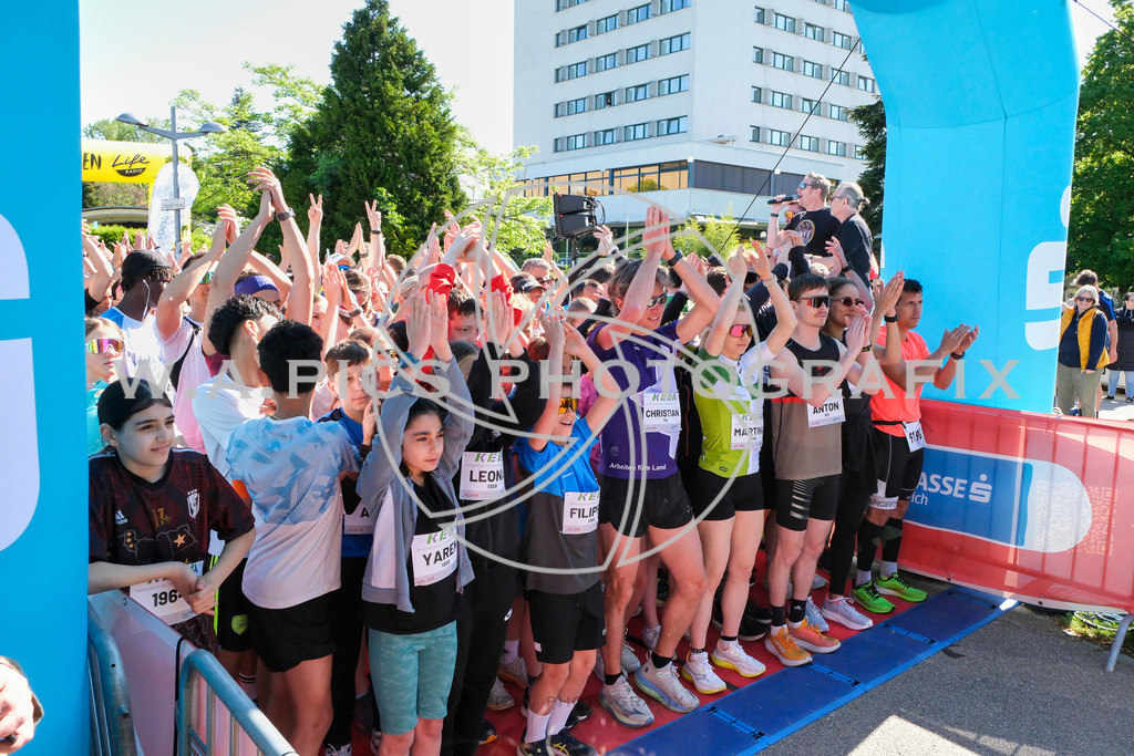 ..... | LINZ,AUSTRIA,27.April 24, Int. 3 Brückenlauf Linz  , Image shows: Photo: WAPICS / Michael ring