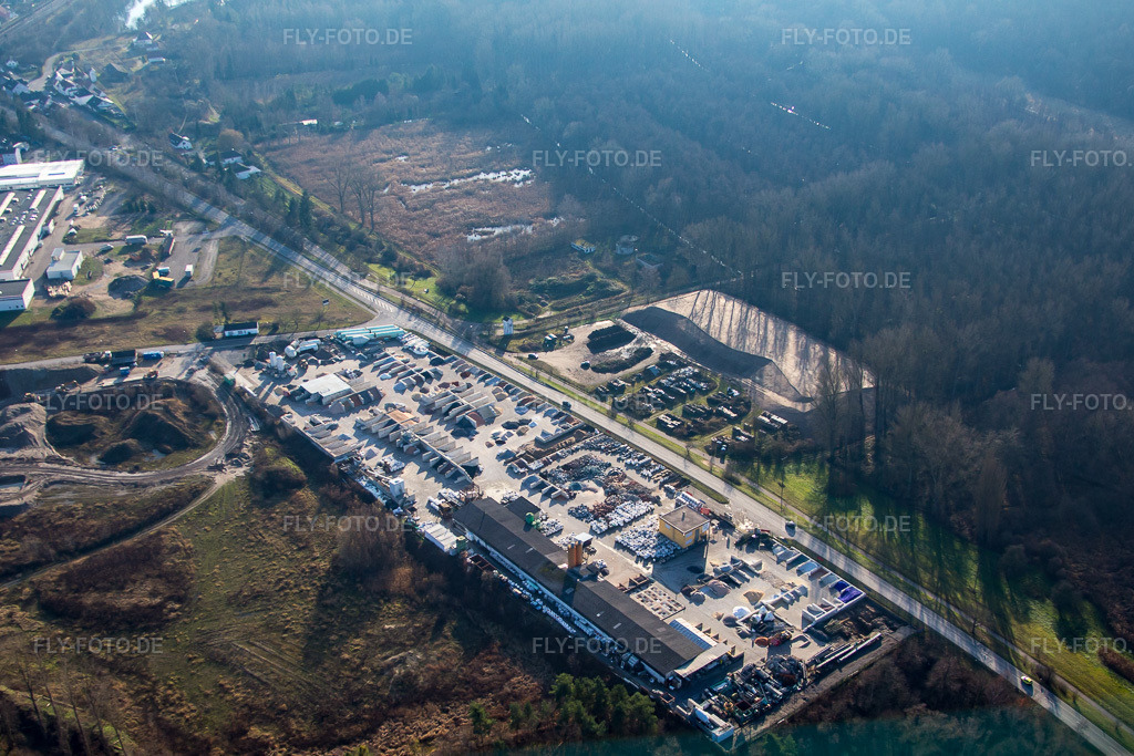 Luftbild: Gartenkies im Ortsteil Neudorf in Graben-Neudorf im Bundesland Baden-Württemberg in Deutschland. Foto: IMG_085436.jpg vom 19.12.2015 durch Werner Riehm/FLY-FOTO.de