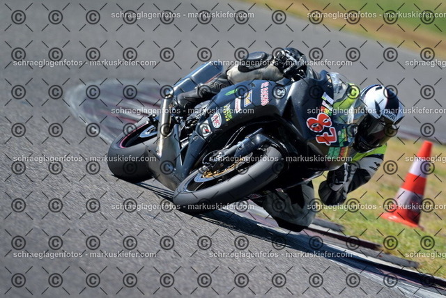 26bt04-1167 | markuskiefer.com - Realisiert mit Pictrs.com