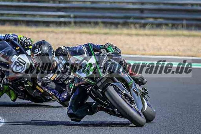 pubi2148 | Professionelle Fotos von Sportveranstaltungen, aber auch Hochzeiten und anderen Events. - Realisiert mit Pictrs.com