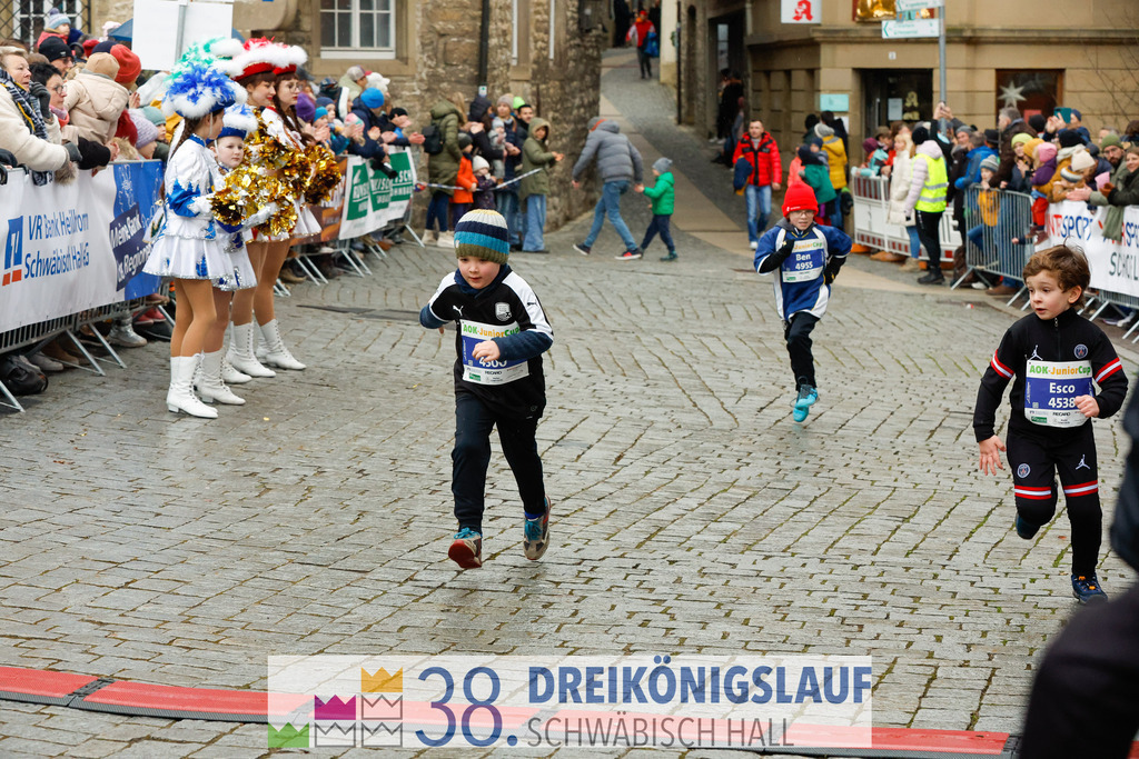 400m AOK Junior Cup | 3 Koenigslauf 2024 400m AOK Junior Cup - Realisiert mit Pictrs.com