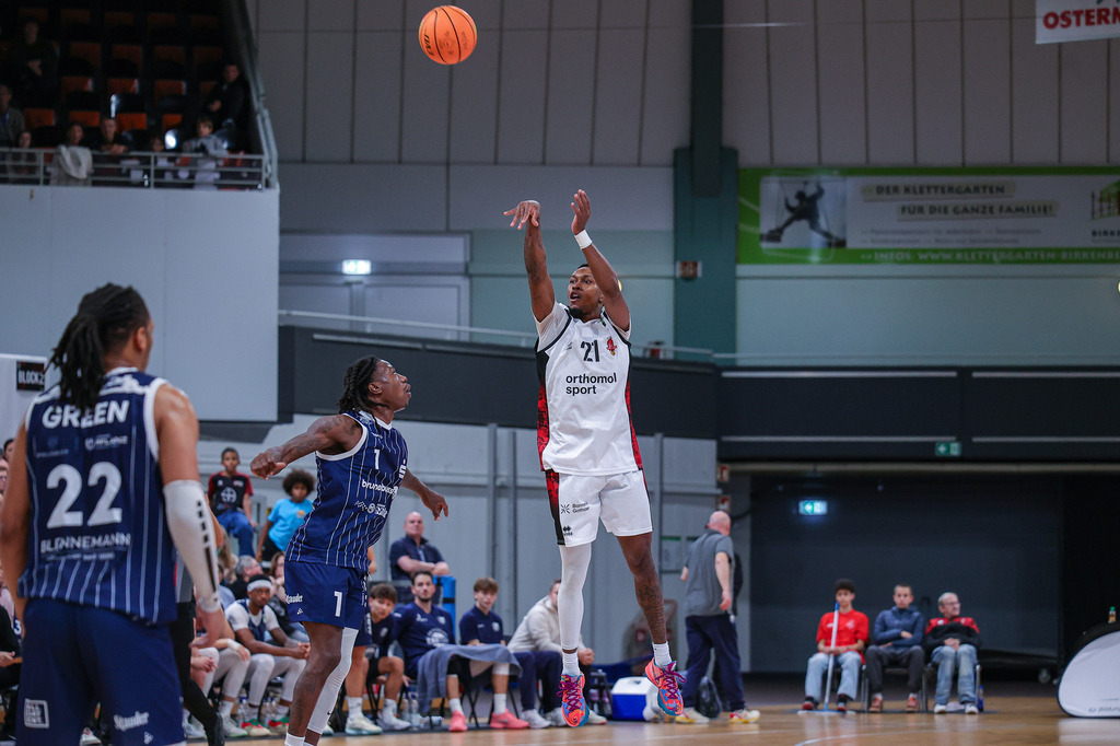 BAYER GIANTS vs VfL Sparkassenstars Bochum-39 | Fotos von Basketballspielen aus dem Raum NRW fotografiert von Gero Mueller-Laschet und Daniel Schaefer - Realisiert mit Pictrs.com