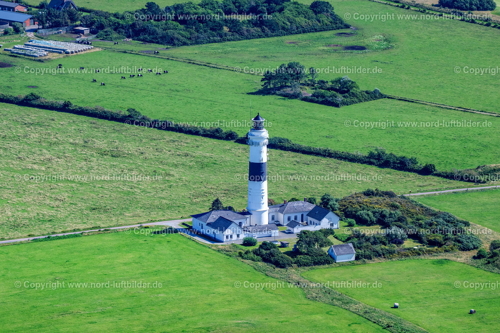 Sylt_Kampen_Leuchtturm_Langer_Christian_ELS_6441130825 | KAMPEN (SYLT) 13.08.2025 Leuchtturm als historisches Seefahrtszeichen " Langer Christian " in Kampen (Sylt) auf der Insel Sylt im Bundesland Schleswig-Holstein, Deutschland. // Lighthouse as a historic seafaring character " Langer Christian " in Kampen (Sylt) at the island Sylt in the state Schleswig-Holstein, Germany. Foto: Martin Elsen
