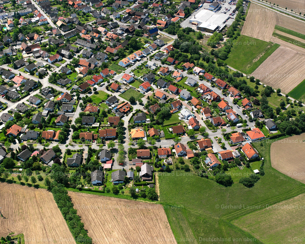 2626284 | GOLDSCHEUER 09.06.2006 Wohngebiet einer Einfamilienhaus- Siedlung  in Goldscheuer im Bundesland Baden-Württemberg, Deutschland // Single-family residential area of settlement  in Goldscheuer in the state Baden-Wuerttemberg, Germany Foto: Gerhard Launer