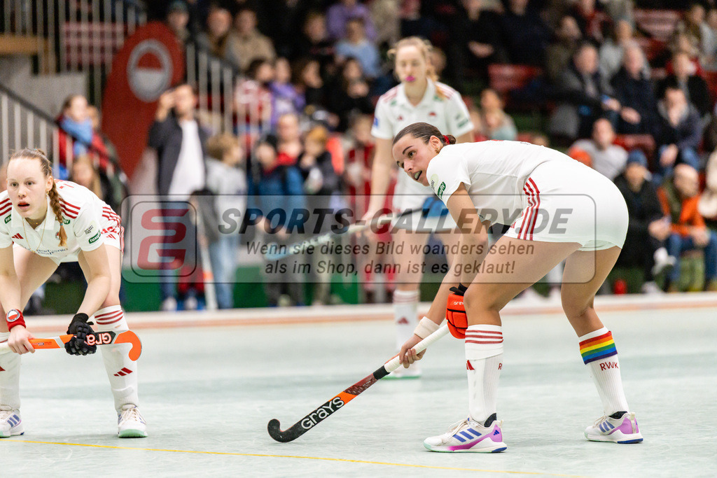 SFE_20250112_0104 | Köln, Deutschland, 12.01.2025:  ßHockey 1. Bundesliga Damen Rot-Weiss Köln - Schwarz-Weiß Köln im KTHC Stadion Rot-Weiss Köln Tennis and Hockey Club am 12.01.2025 in Köln, Deutschland. (Foto von Stephan Fehrmann)Köln, Germany, 12.01.2025: ßHockey 1. Bundesliga Damen Rot-Weiss Köln - Schwarz-Weiß Köln in KTHC Stadion Rot-Weiss Köln Tennis and Hockey Club at 12.01.2025 in Köln, Deutschland. (Foto from Stephan Fehrmann)