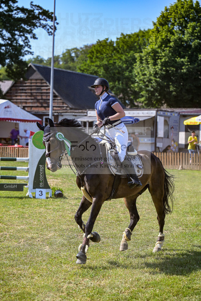 Reitturnier Voxtrup | Entdecke hochwertige Reitturnierfotos von Foto Oger. Professionell, emotional und authentisch – jetzt Lieblingsmomente im Shop bestellen.Deutschlandweite Turnierfotografie. - Realisiert mit Pictrs.com