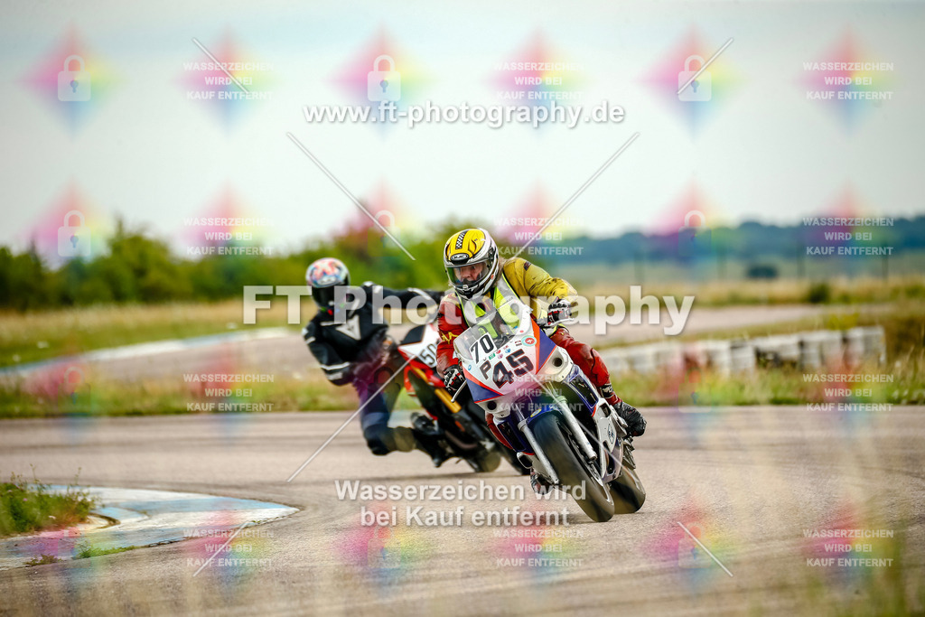 Chambley Juli-2133 | Hier findet Ihr Bilder von Touristenfahrten auf der Nürburgring Nordschleife oder von anderen Veranstaltungen die ich besucht habe. Viel Spass beim Durch Schauen 