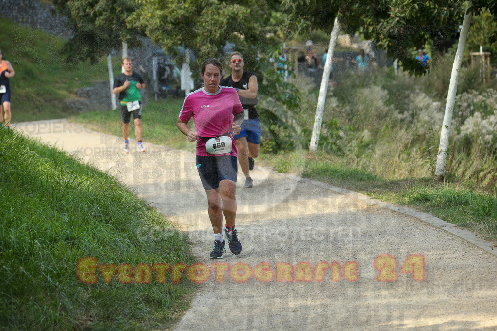 250824_1442_EX1_7205 | Sportfotografie im Rhein-Sieg Kreis, Köln, Bonn, NRW, Rheinland Pfalz, Hessen, etc. Unser Tätigkeitsfeld umfasst den Laufsport vom Volkslauf über den Marathon, Duathlon, Triathon bis zum Ultralauf wie Kölnpfad Ultra oder Schindertrail.