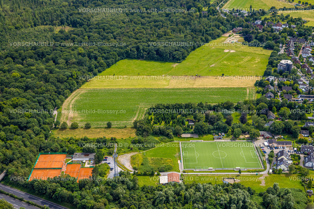 Duisburg240703441-Sued | Luftbild, Duisburg-Süd, Neubauprojekt am Rahmer Buschfeld, Fußballstadion Turnerschaft Duisburg-Rahm 1906 e.V. und Tennisplätze TS Rahm 1906 e.V., Rahm, Duisburg, Ruhrgebiet, Nordrhein-Westfalen, Deutschland