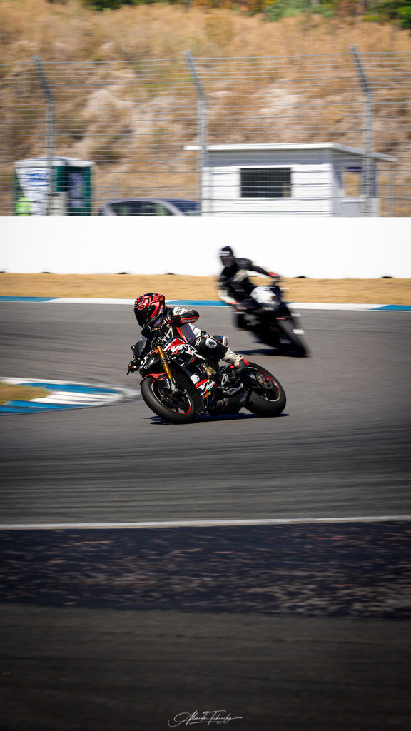 Ducati Trackday Hockenheimring 2026 | Entdecken Sie die faszinierende Welt von Alexander Tschuncky Arts: Kreative Fotografie, atemberaubende Automobilkunst und hochwertiger Bilderdruck. Lassen Sie sich inspirieren! - Realisiert mit Pictrs.com
