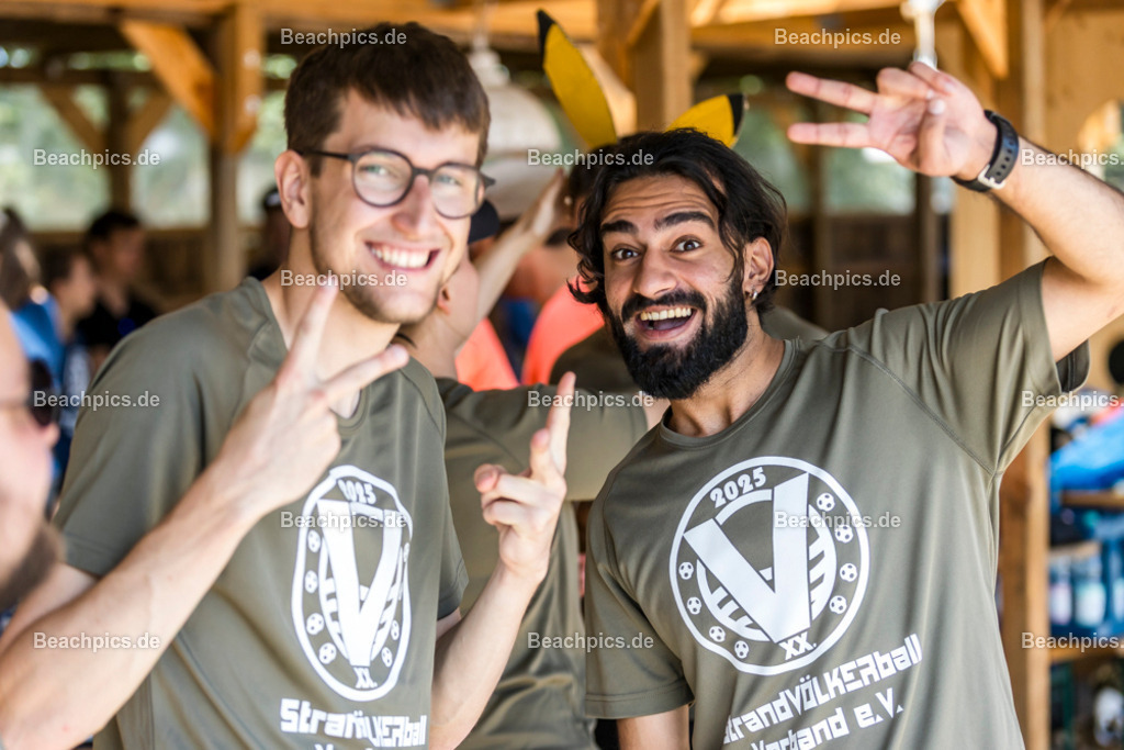 2025-200079552-Strandvölkerball-WM_1 |  23.08.2025; Berlin Foto: Gerold Rebsch - www.beachpics.de