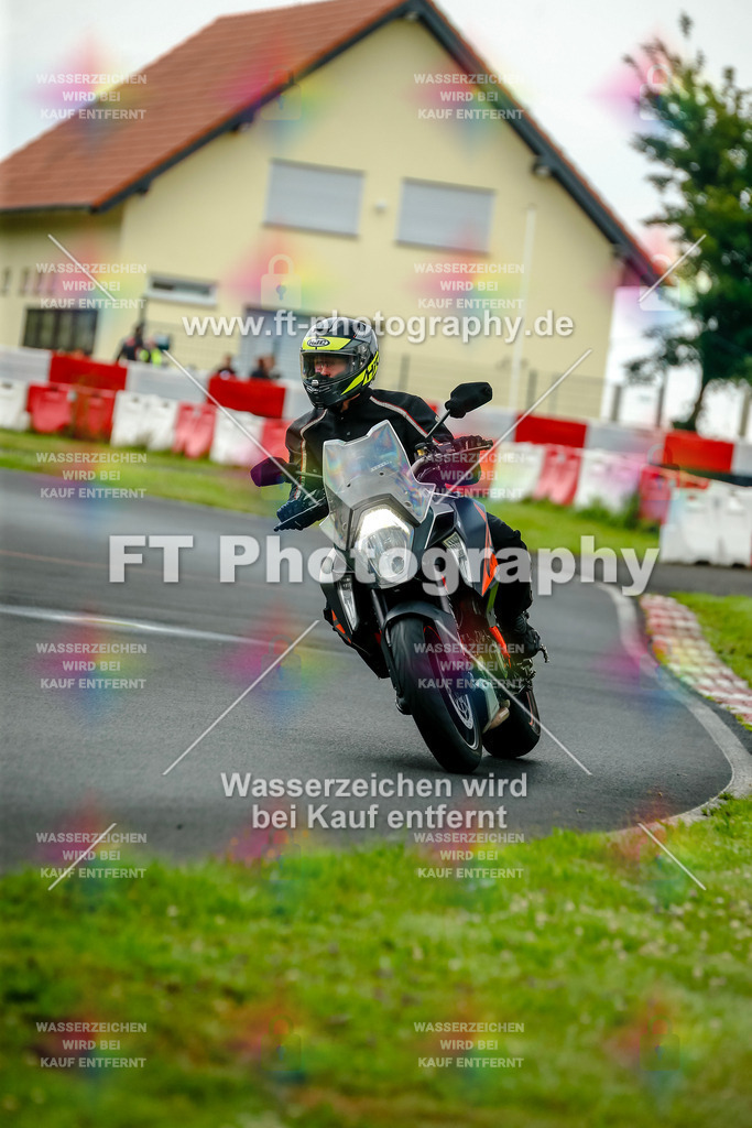VBK-3751 | Hier findet Ihr Bilder von Touristenfahrten auf der Nürburgring Nordschleife oder von anderen Veranstaltungen die ich besucht habe. Viel Spass beim Durch Schauen 