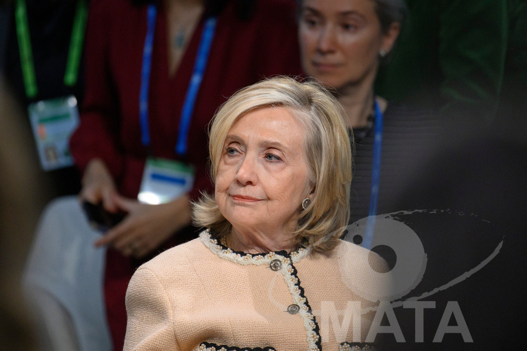 _DWA0194 | Die US-Politikerin Hillary Clinton auf der Veranstaltung Girls Just Want to Have Fundamental Rights: Fighting the Global Pushback im Rahmen der Münchner Sicherheitskonferenz 2026. München, 14.02.2026 Bayern Deutschland - Realisiert mit Pictrs.com