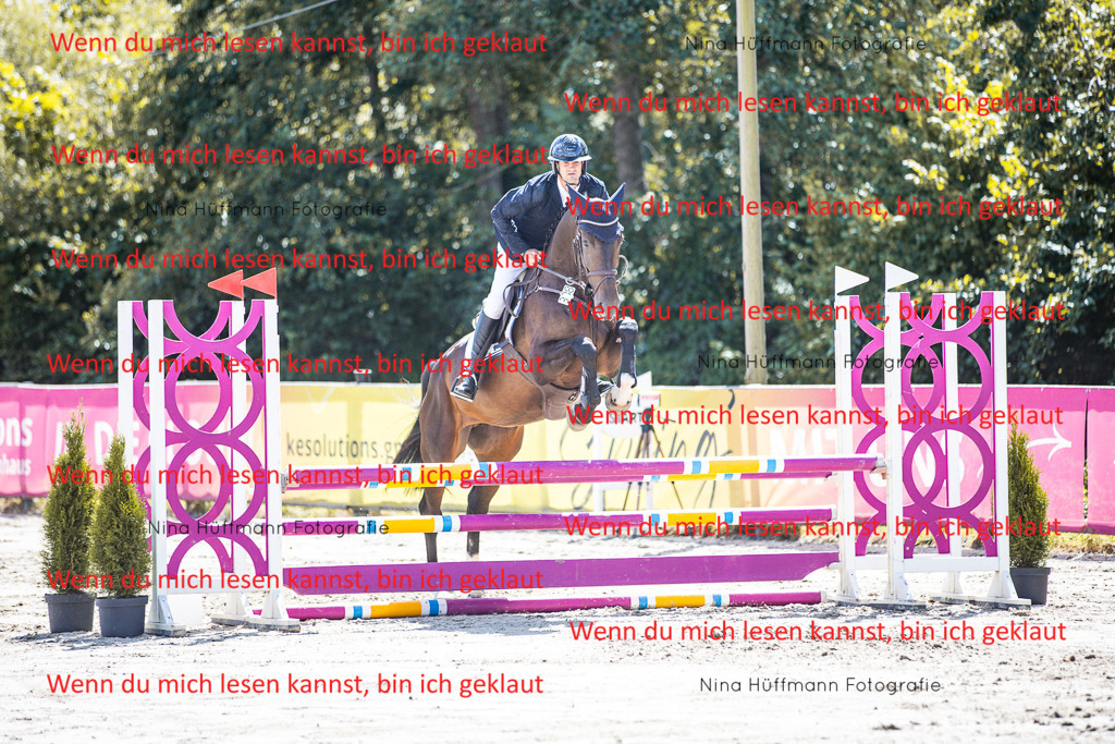BK1A5169 | Turnierbilder Turnierfotos Nina Hüffmann Turnierfotografie Pferdefotografie Tierzeichnung Haustierzeichnung Pferdezeichnung Hundezeichnung Videograf  - Realisiert mit Pictrs.com