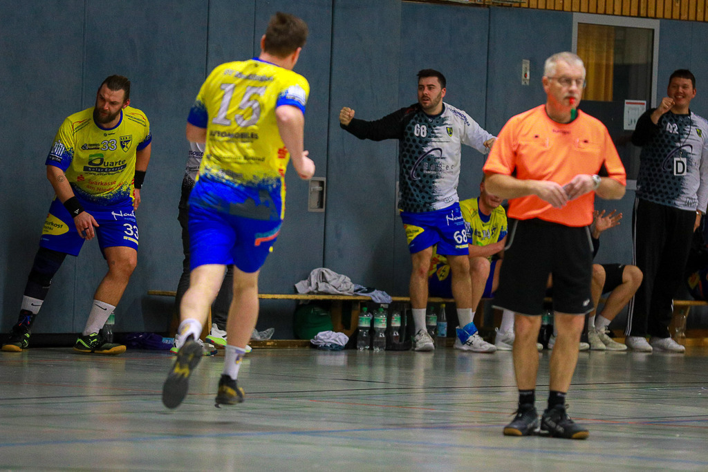 SVN_TvBiefang_161124_168 | Bildergalerie von Sport-Ereignissen aber auch von weiteren spannenden Dingen - nicht nur vom Niederrhein. In Anlehnung an den bekannten Spruch von Hanns Dieter Hüsch heißt das Motto: "Niederrhein ist überall".  - Realisiert mit Pictrs.com