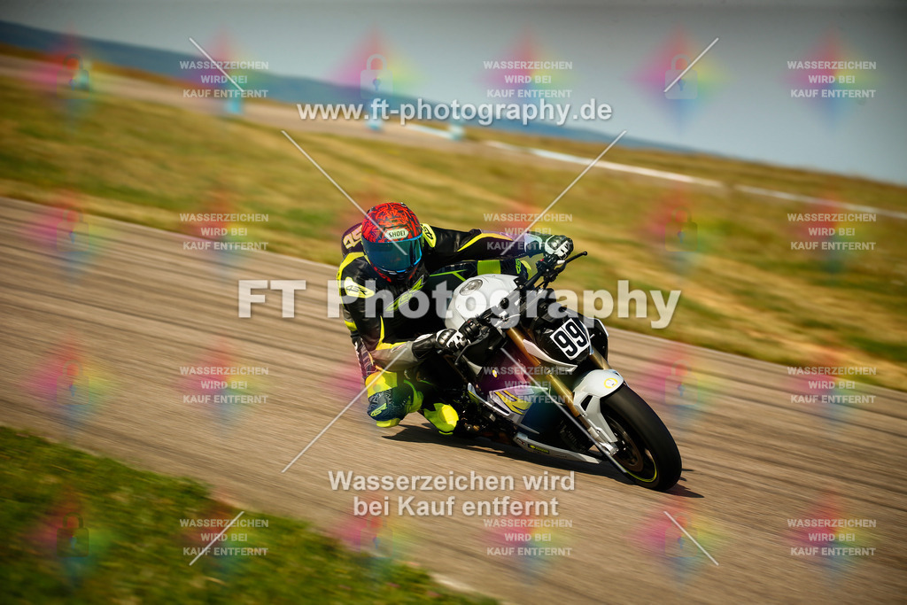 _MOT5864 | Hier findet Ihr Bilder von Touristenfahrten auf der Nürburgring Nordschleife oder von anderen Veranstaltungen die ich besucht habe. Viel Spass beim Durch Schauen 