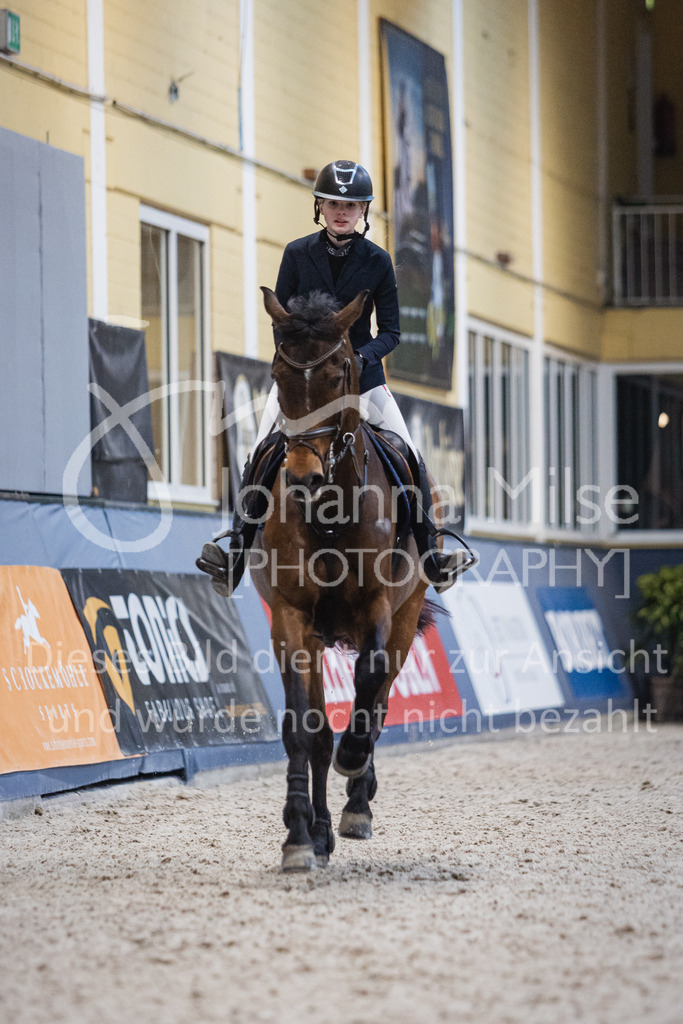 230210_Warstein_Stil-L-159 | Deine schönsten Turniermomente als professionelle Fotos! Entdecke hochwertige Pferdesport-Fotografie im Online-Shop. Jetzt Fotos finden & bestellen!