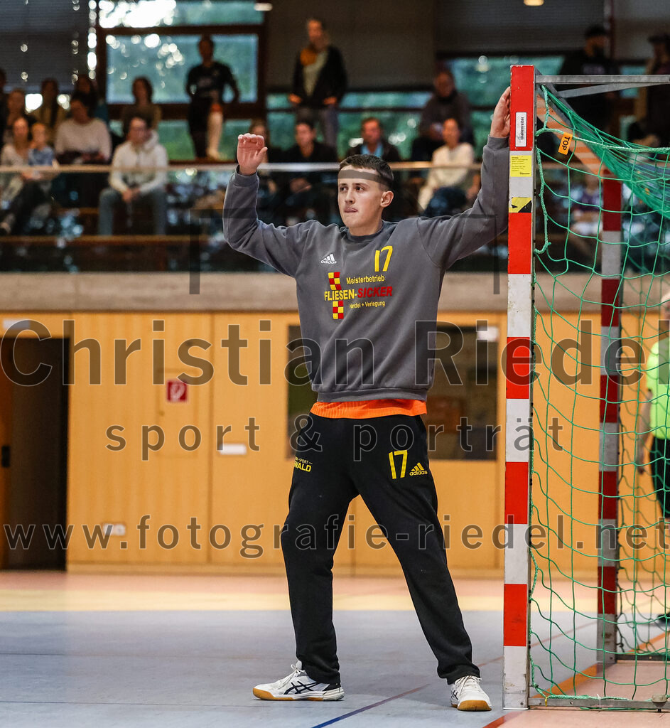2024-10-13_028_SpVgg_Altenerding_gegen_SSG_Metten | Erding, Deutschland, 13.10.2024:Handball, Bezirksoberliga Männer 2024 / 2025, 4. Spieltag, SpVgg Altenerding gegen SSG Metten, Endergebnis: 40:22Maximilian Bürger (SSG Metten, #17)Foto: Christian Riedel / fotografie-riedel.net