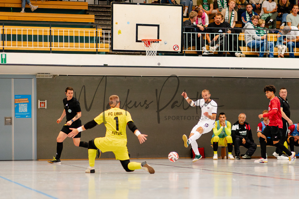 Futsal-Bundesliga, Saison 2025/2026, 2. Spieltag: SC Preußen Münster - FC Liria Futsal Berlin | Futsal-Bundesliga, Saison 2025/2026, 2. Spieltag, SC Preußen Münster empfängt FC Liria Berlin in der Universitäts-Sporthalle in Münster. Foto: sportfotografie.ms | Markus Paletta - Realisiert mit Pictrs.com