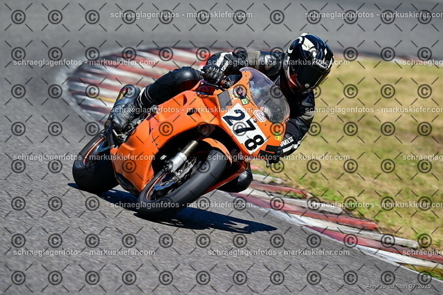 25bc03-0712 | markuskiefer.com - Realisiert mit Pictrs.com