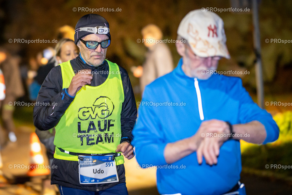 Martinslauf Sindorf 2023 in Kerpen-Sindorf, 09.11.2023 | Impressionen vom Martinslauf Sindorf 2023 am 09.11.2023 in Kerpen-Sindorf (Nordrhein-Westfalen).