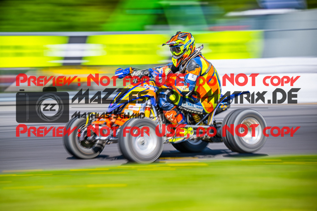 MaZZes_FotoMatrix_230527_8742 | QUAD